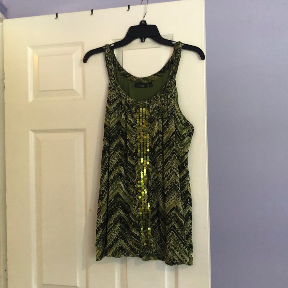 Sleeveless blouse